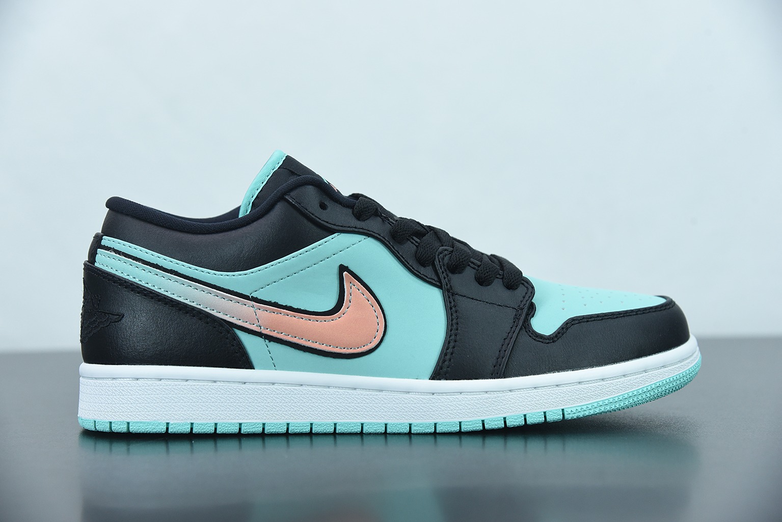 Air Jordan 1 Low 黑蒂芙尼 AJ1乔1低帮休闲板鞋 货号：CK3022-301