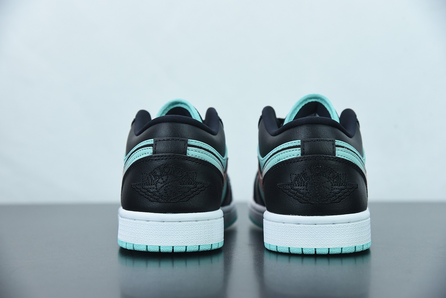 Air Jordan 1 Low 黑蒂芙尼 AJ1乔1低帮休闲板鞋 货号：CK3022-301