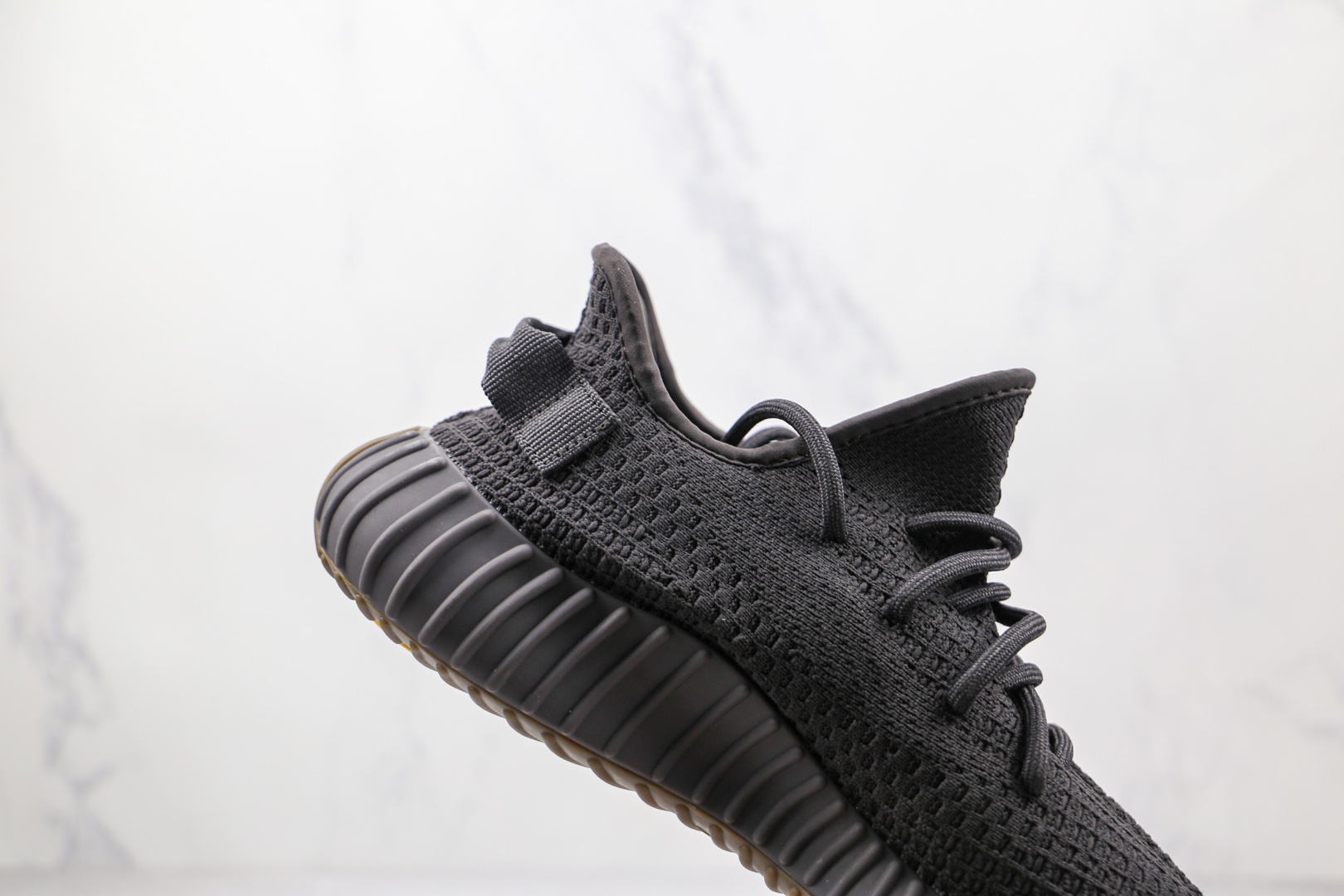 椰子 350 V2 巴斯夫 Yeezy Boost 350 V2 黑生胶 天使运动鞋