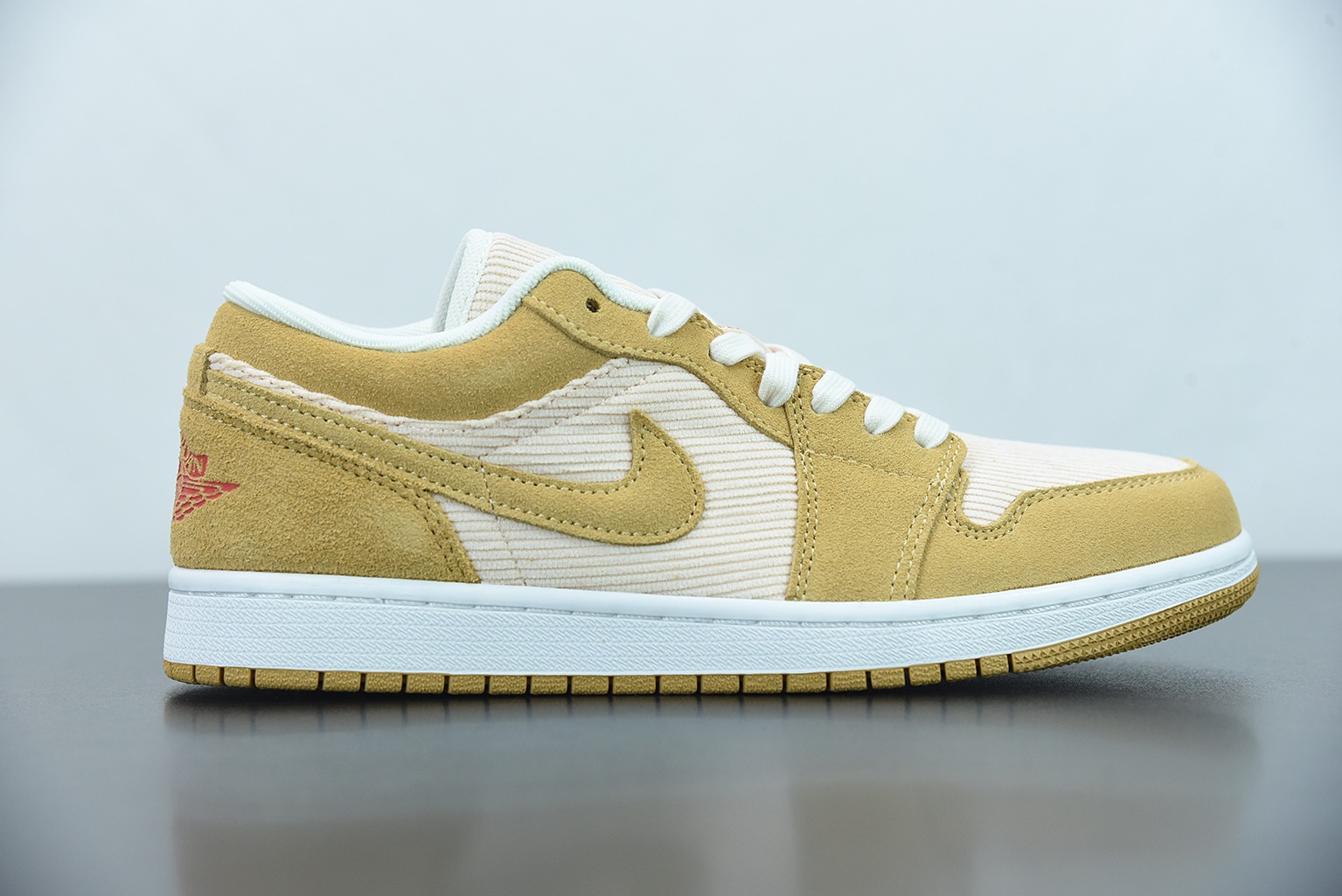 Air Jordan 1 AJ1 low 米白黄 灯芯绒 低帮篮球鞋货号:DH7820-700