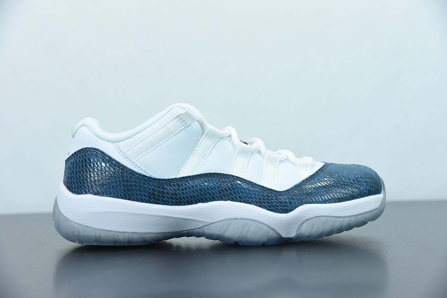 W09S4 Air Jordan 11 Navy Blue Snakeskin AJ11 CD6846-102 40-47.5