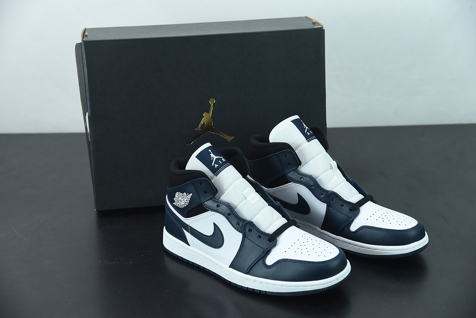 NK Air Jordan 1 Mid " Dark Team " AJ1乔1中帮文化篮球鞋 新黑曜石 货号：554724-411
