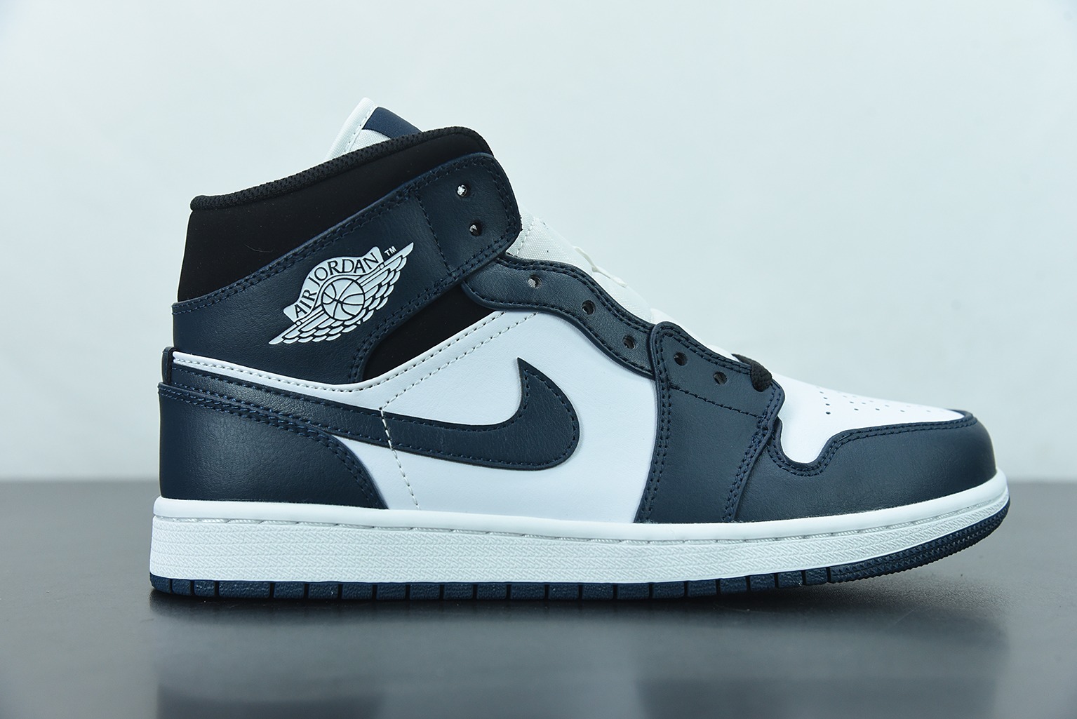 NK Air Jordan 1 Mid " Dark Team " AJ1乔1中帮文化篮球鞋 新黑曜石 货号：554724-411