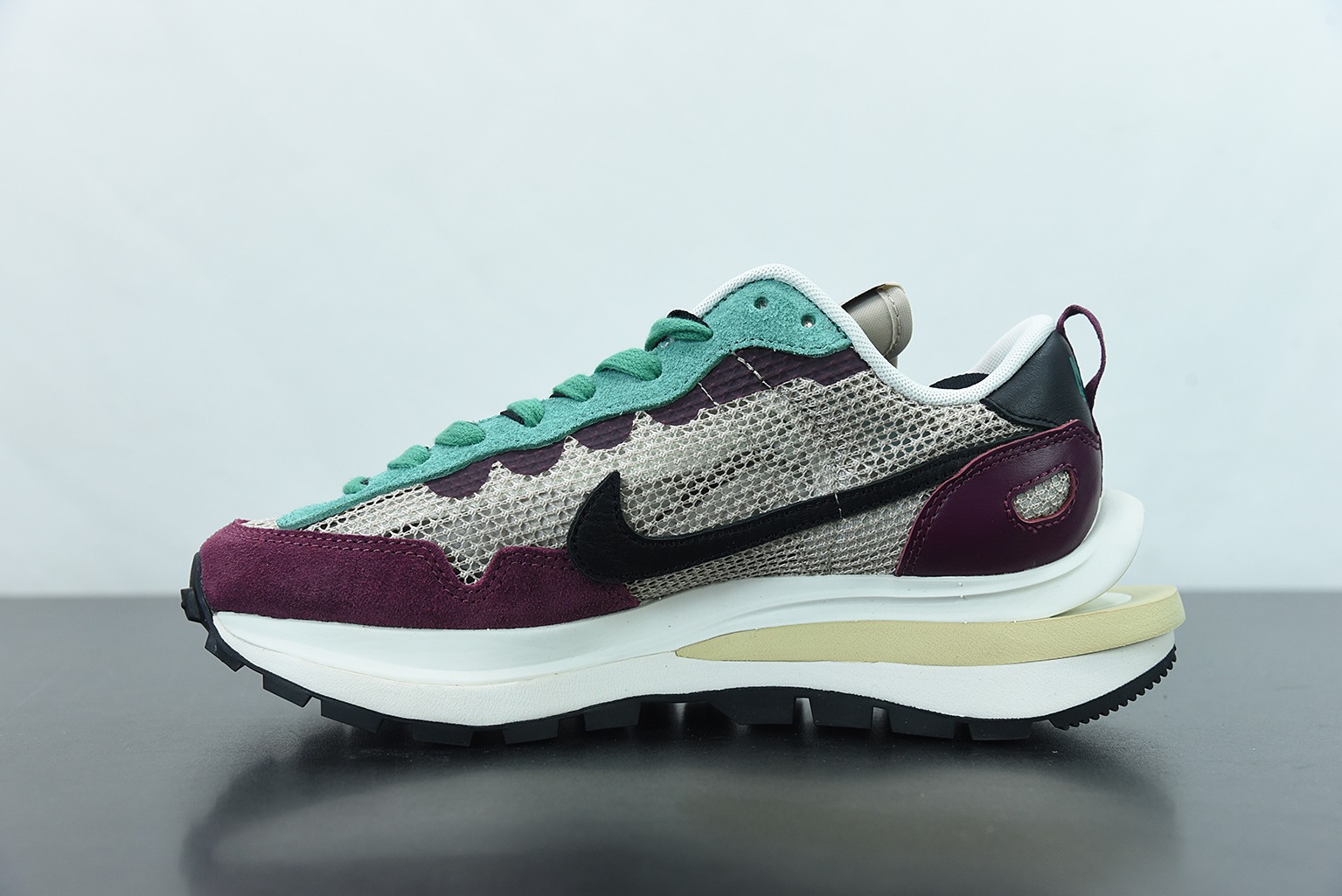 Sacai x Nike VaporWaffle"Grey/Black/Blue/Red"改良马拉松解构设计前卫变形三层底休闲慢跑鞋 货号:CV1363-100