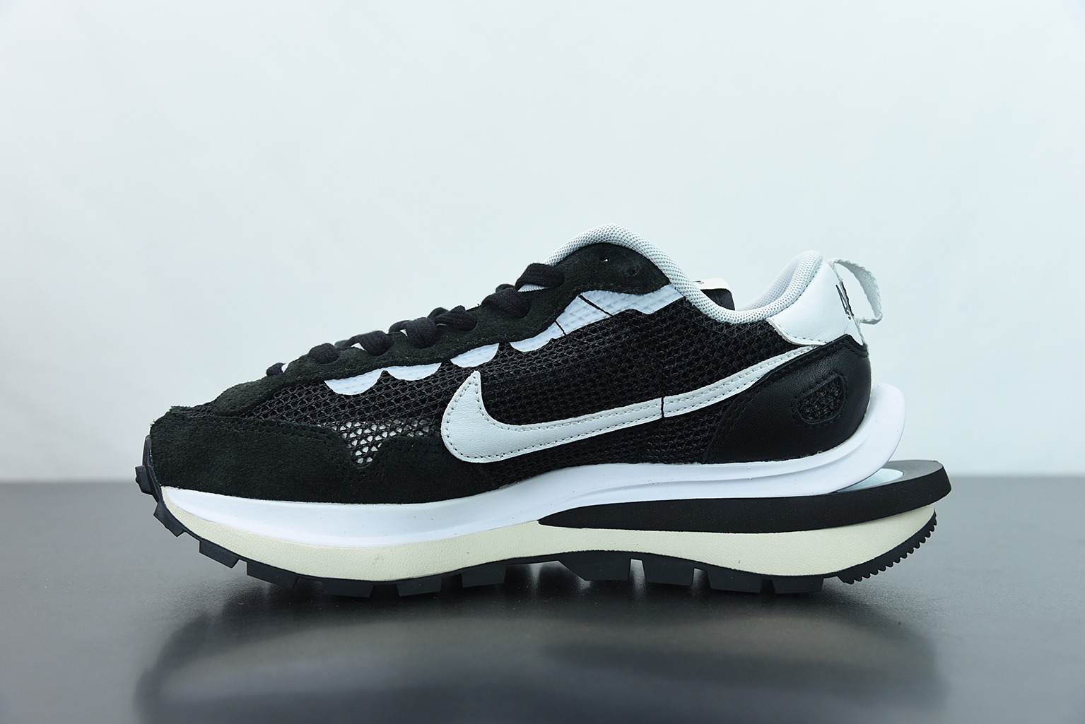 Sacai x Nike VaporWaffle"Grey/Black/Blue/Red"改良马拉松解构设计前卫变形三层底休闲慢跑鞋 货号:CV1363-100