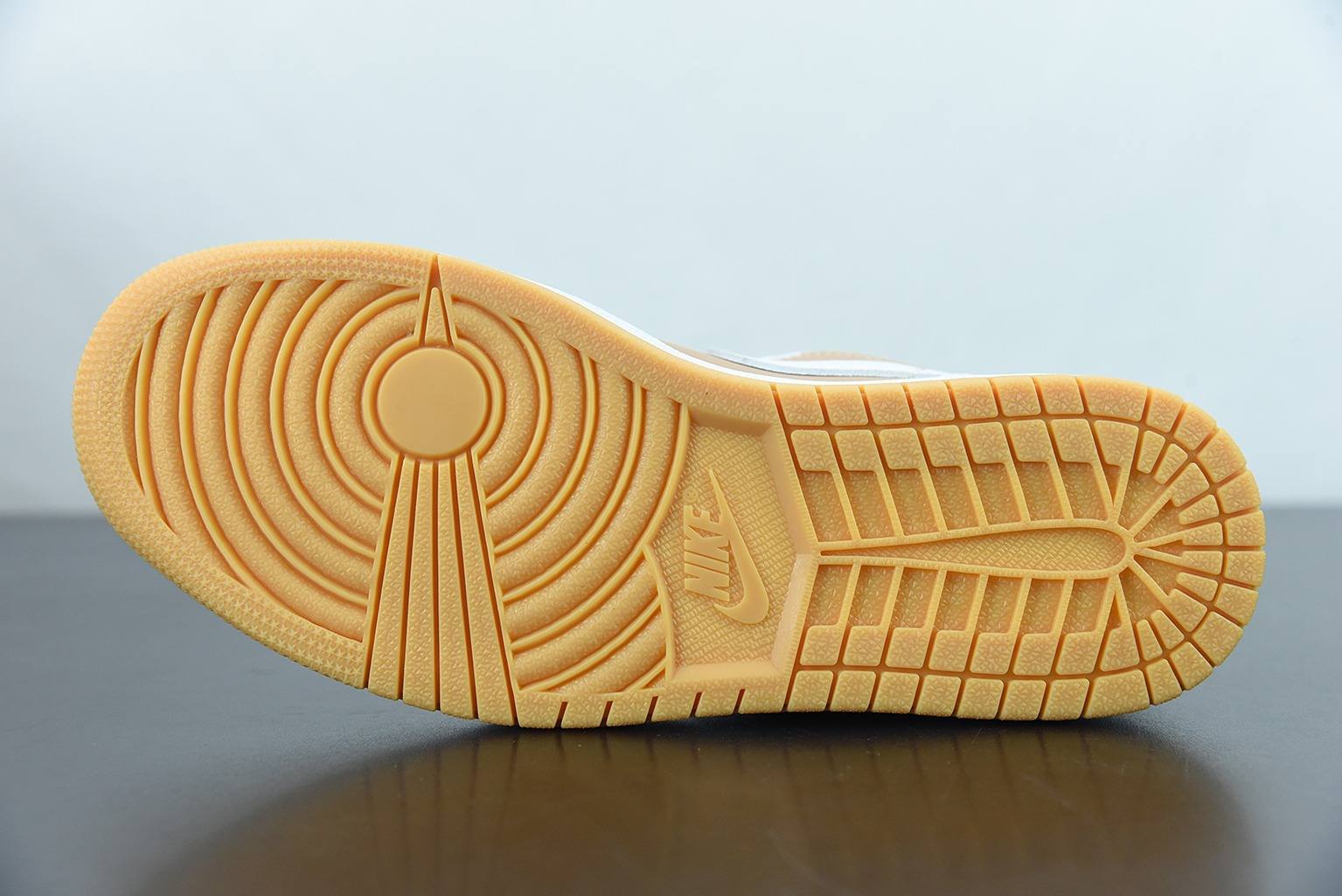 Air Jordan 1 Low "White/Tan" 低帮 白褐 AJ1 货号：DN6999-100