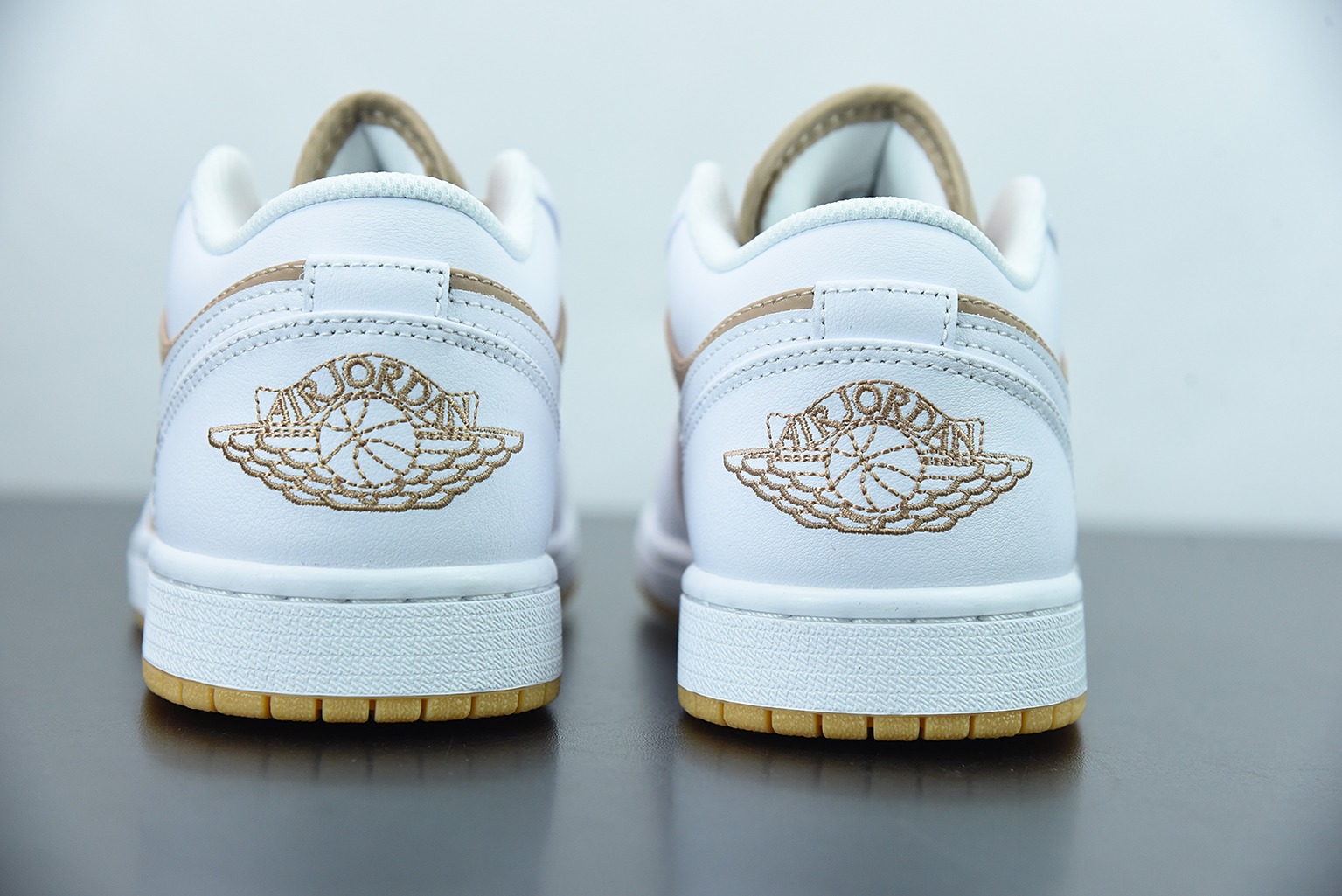 Air Jordan 1 Low "White/Tan" 低帮 白褐 AJ1 货号：DN6999-100