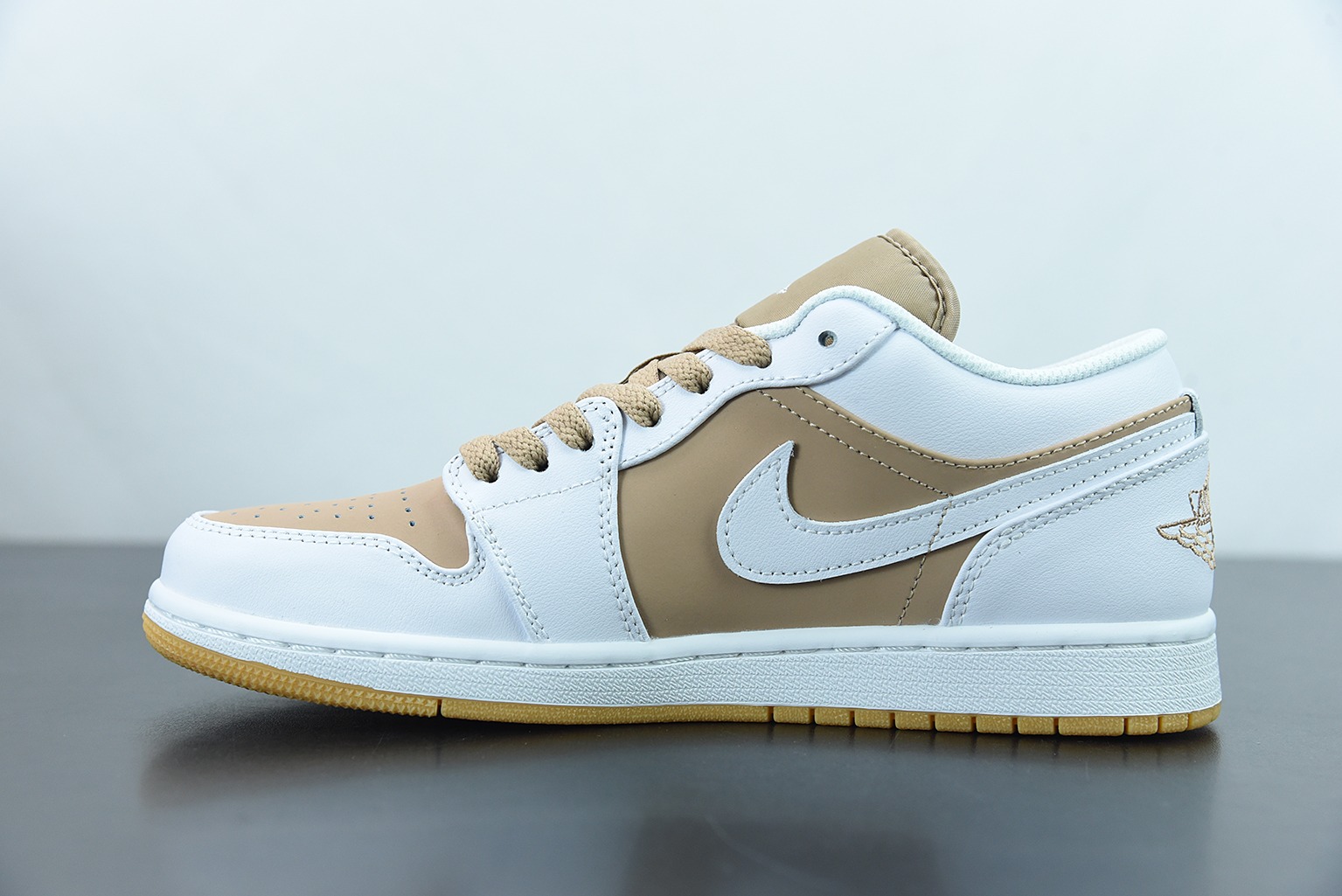 Air Jordan 1 Low "White/Tan" 低帮 白褐 AJ1 货号：DN6999-100