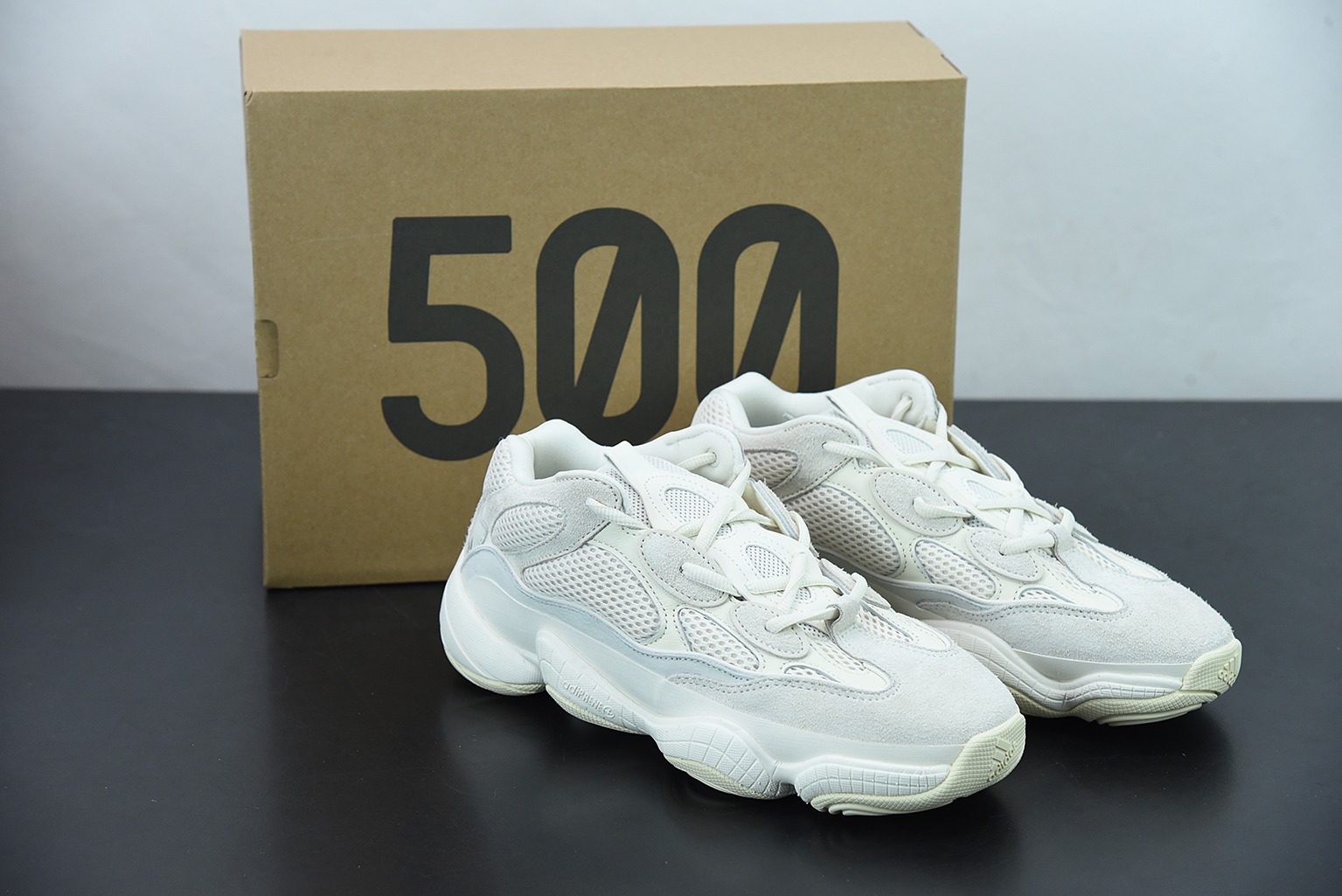 O00O6纯原版本 AD Yeezy 500 “Bone White”骨白 椰子500系列 货号:FV3573