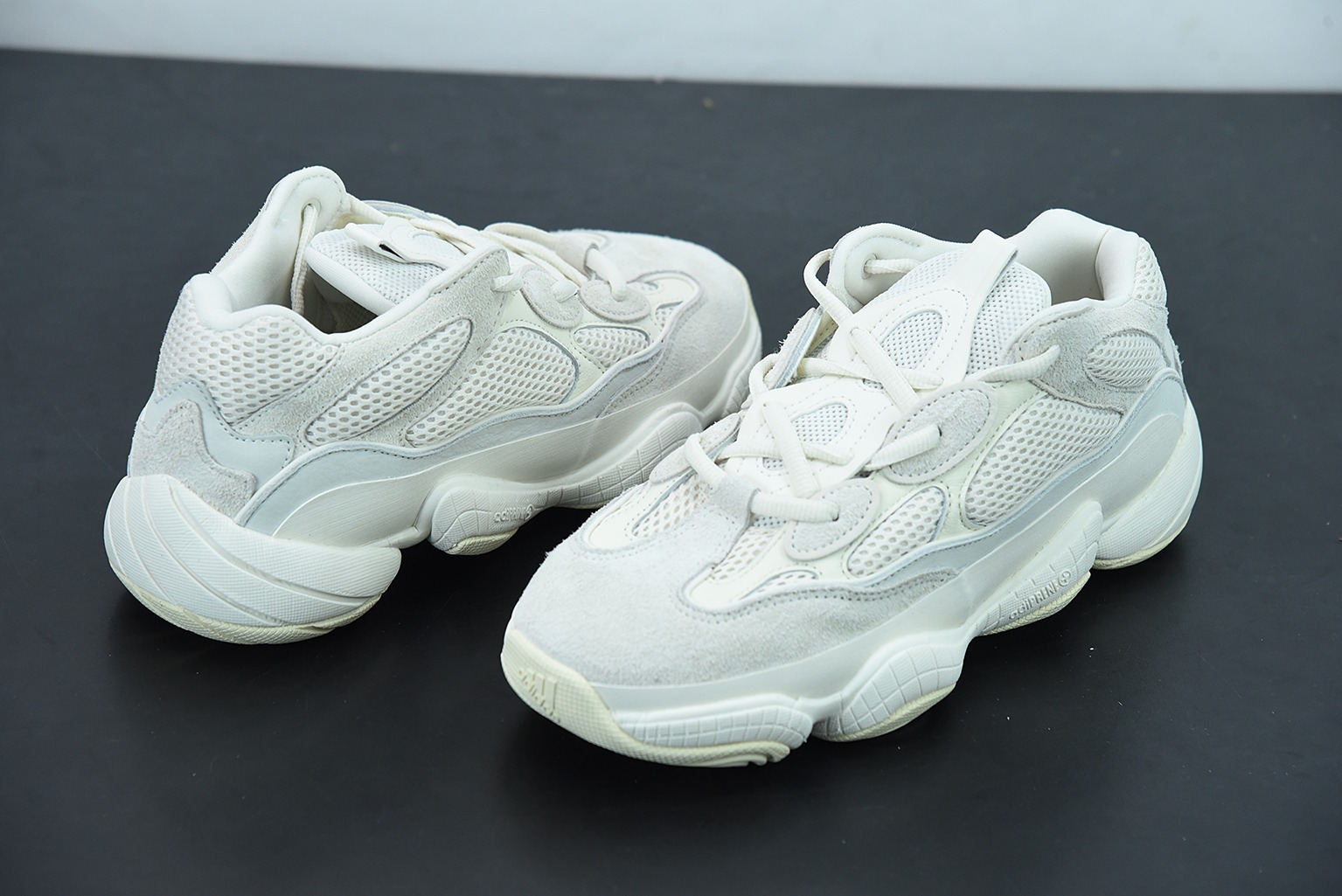 O00O6纯原版本 AD Yeezy 500 “Bone White”骨白 椰子500系列 货号:FV3573