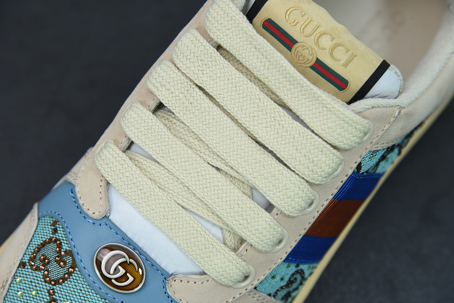 Gucci 2022早春最新水钻款Distressed Screener sneaker古驰小脏鞋
