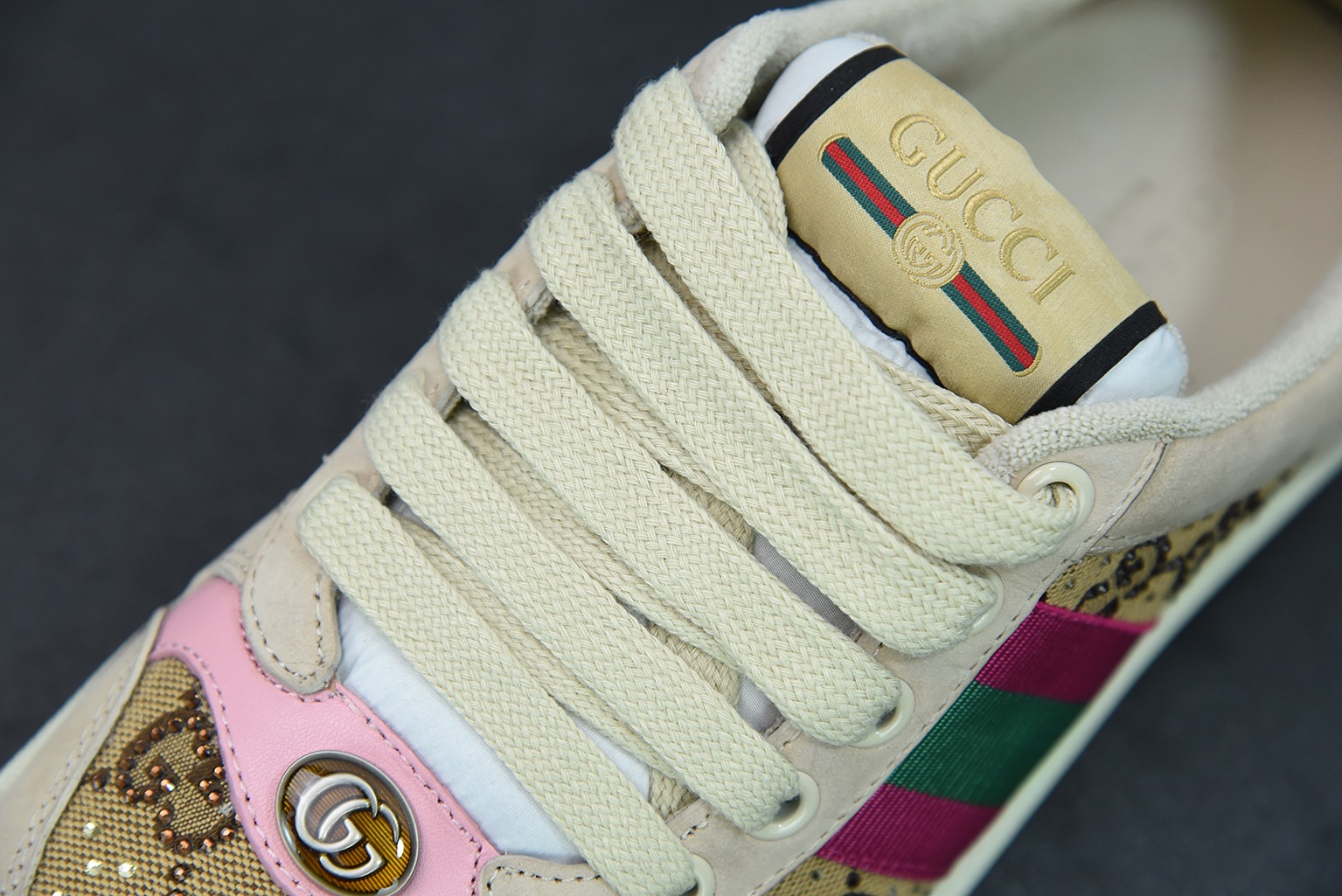 Gucci 2022早春最新水钻款Distressed Screener sneaker古驰小脏鞋