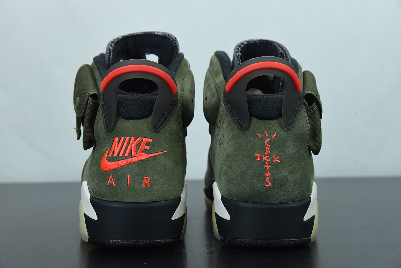 X00L6 纯原版 Air Jordan 6 x TS联名 AJ6 军绿夜光男子高帮篮球鞋 货号：CN1084-200