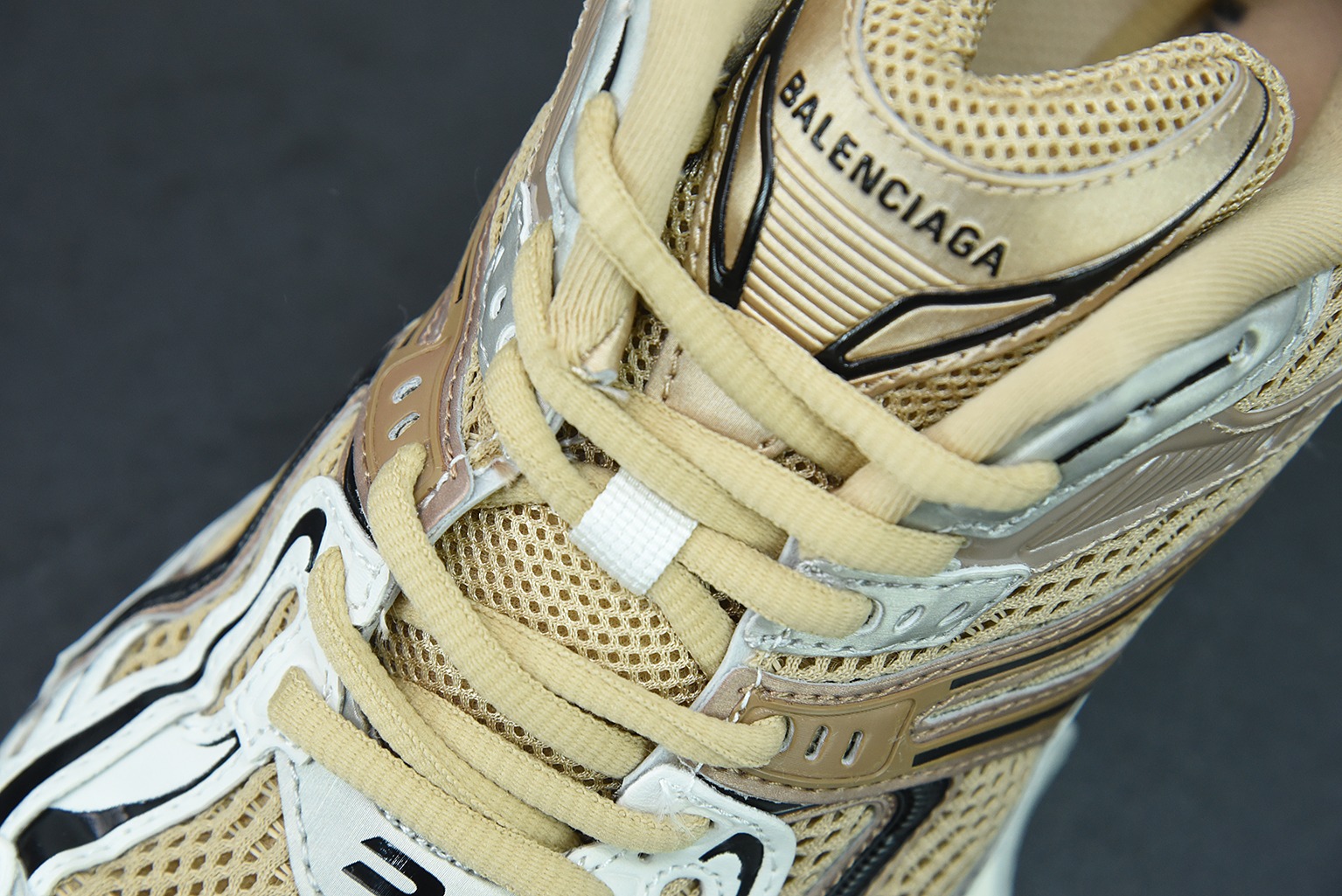 BALENCIAGA 巴黎世家-Runner 7.0男女同款户外老爹鞋运动鞋