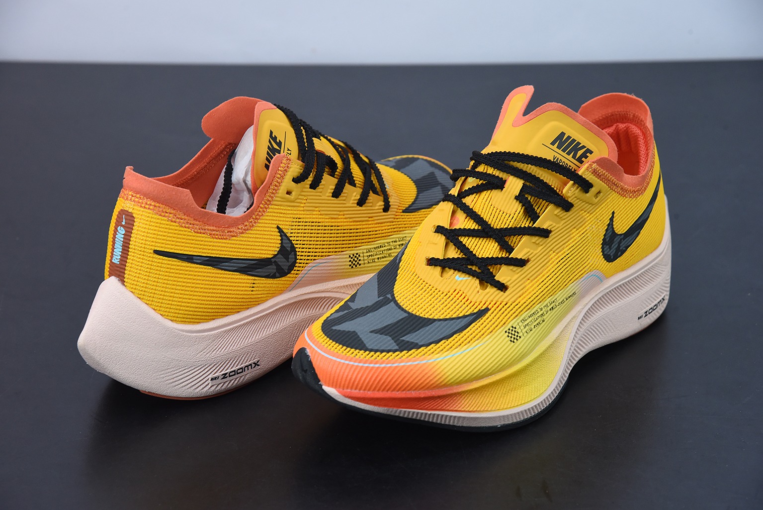 Nk ZoomX Vaporfly NEXT％ 2 马拉松针织面透气运动跑鞋 DO2408-739