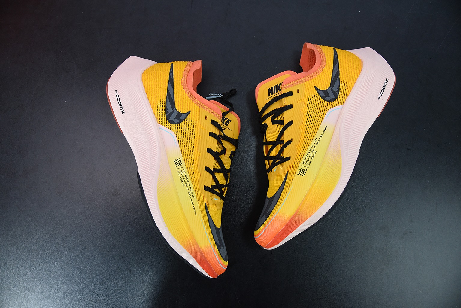 Nk ZoomX Vaporfly NEXT％ 2 马拉松针织面透气运动跑鞋 DO2408-739
