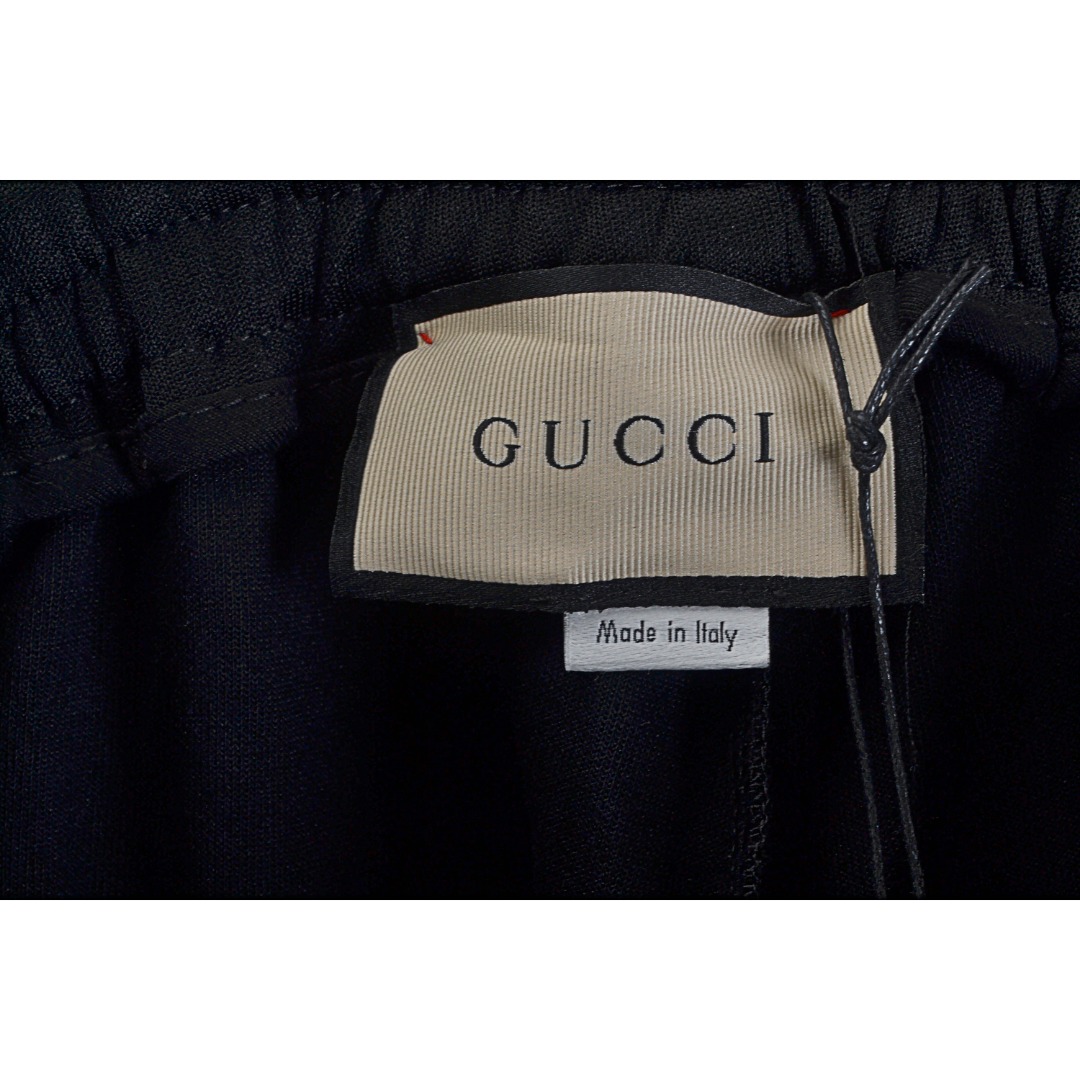 190 Gucci/古驰 19ss 侧边蛇纹短裤  55-5606050018