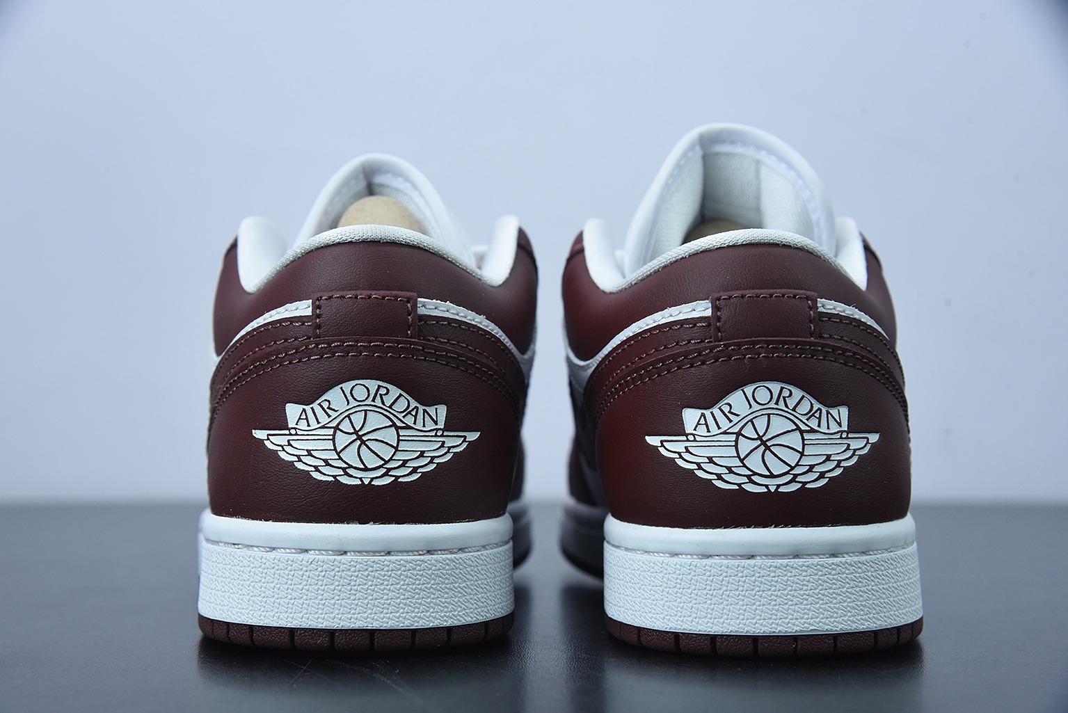 0D9D3 过验版 AJ1 Low 乔1酒红白 低帮篮球鞋 DC0774-116