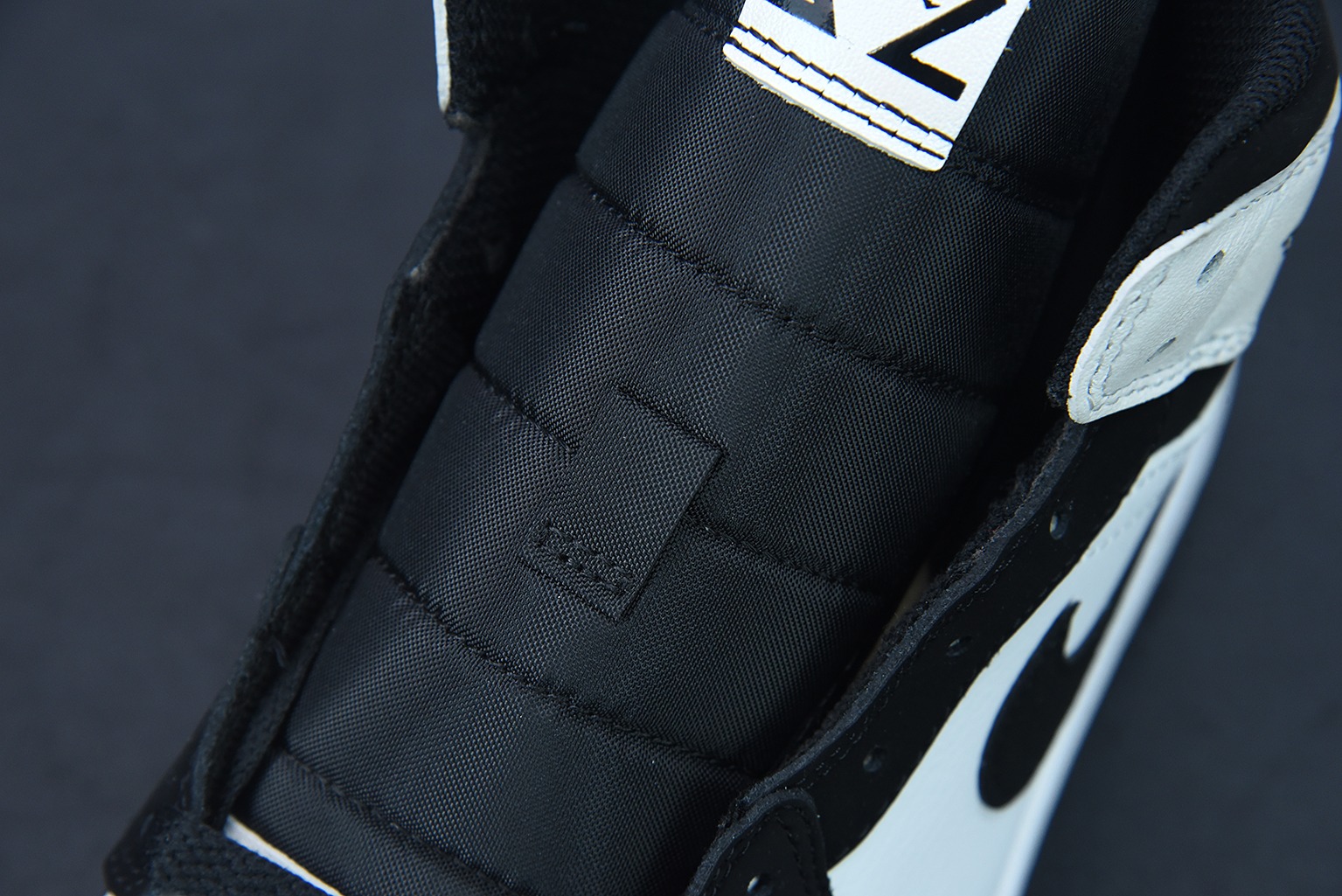 AJ1 Mid "Diamond Shorts" AJ1 乔1珠光白黑熊猫高帮运动鞋篮球鞋 DH6933-100