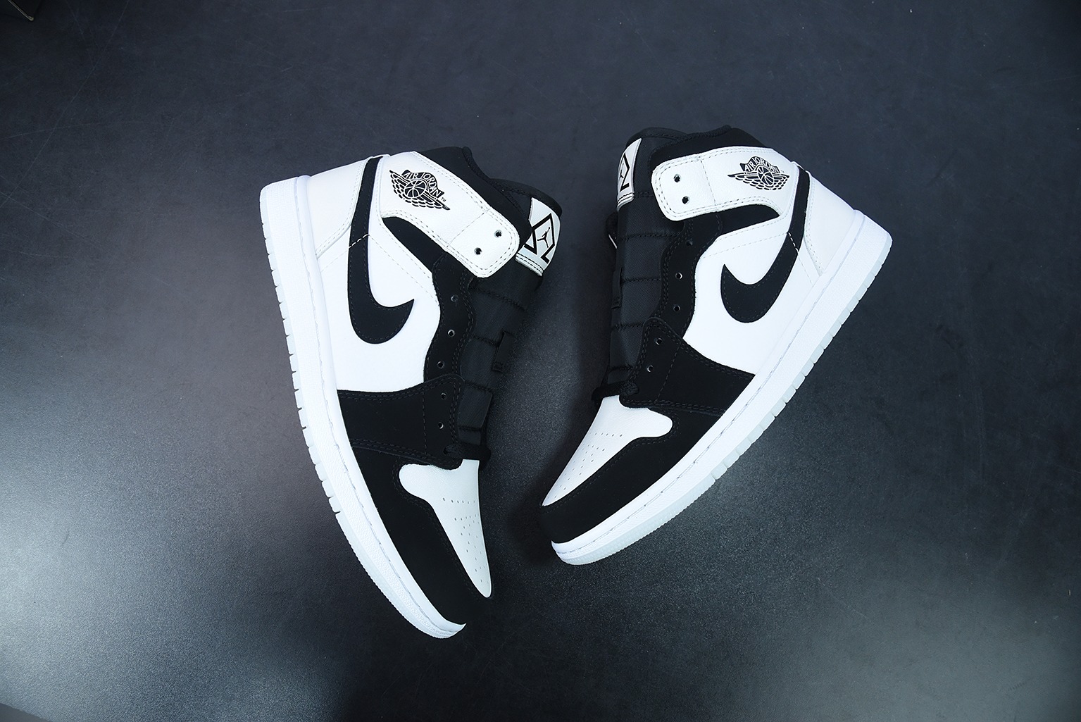 AJ1 Mid "Diamond Shorts" AJ1 乔1珠光白黑熊猫高帮运动鞋篮球鞋 DH6933-100