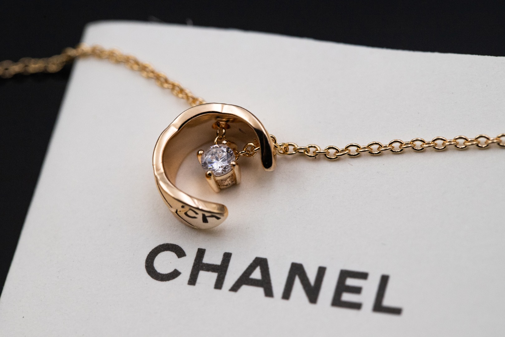 NO:100816,Chanel new plaid necklace, 3 colors spot Jennie same small fragrance diamond pattern coco water ice moon necklace pendant moon stars, Chanel necklace, chanel, necklace19860909香奈儿新款格菱项链,3色现货 Jennie同款小香风菱格纹coco水冰月项链吊坠月亮星星,香奈儿项链,chanel,necklace,Jewelry