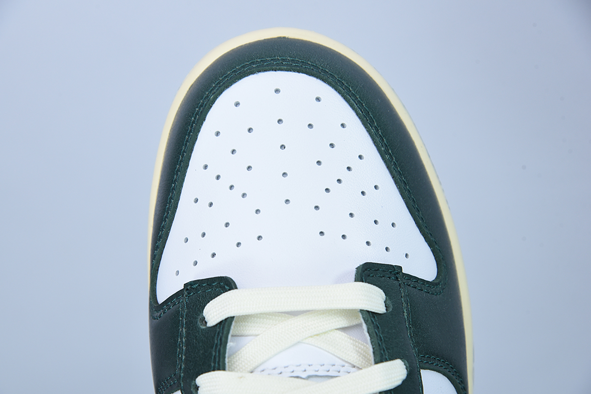 M03B5 纯原版本 NK Dunk Low " Vintage Green" 白绿做旧 低帮运动休闲板鞋货号: DQ8580-100