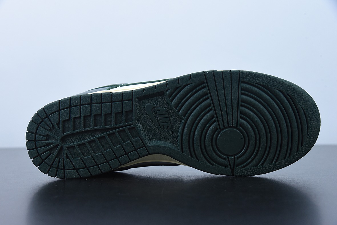 M03B5 纯原版本 NK Dunk Low " Vintage Green" 白绿做旧 低帮运动休闲板鞋货号: DQ8580-100