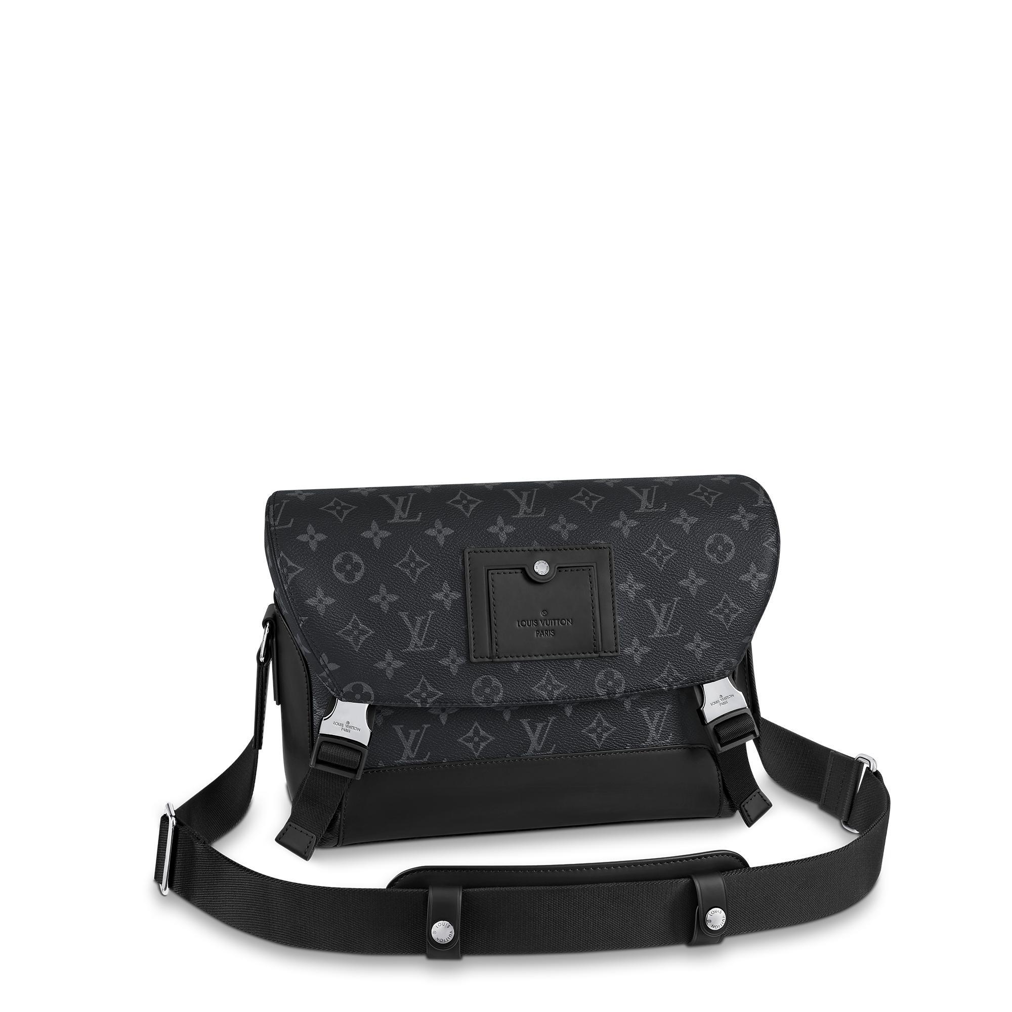 Louis Vuitton Petit Sac Plat Monogram Canvas Handbag