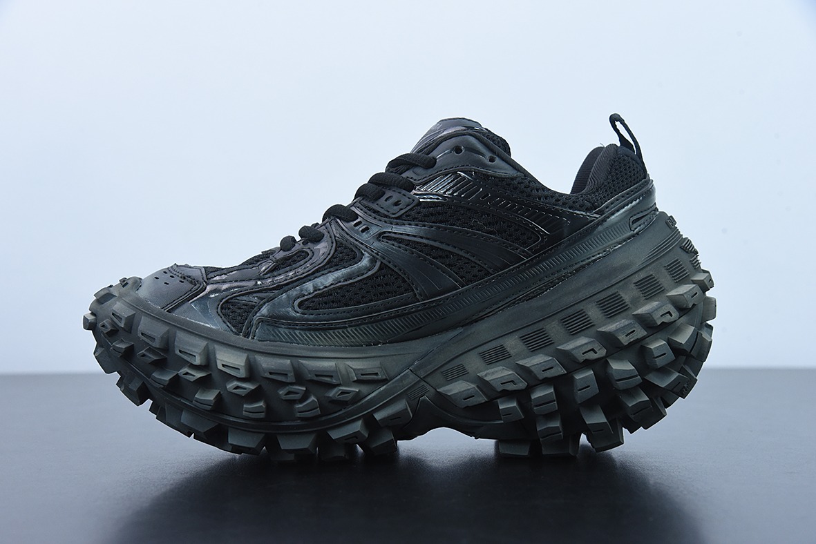 BALENCIAGA Defender Rubber Platform Sneakers卫士系列低帮坦克履带轮胎型越野户外增高厚底休闲运动慢跑鞋“685613 W2RA6 1000