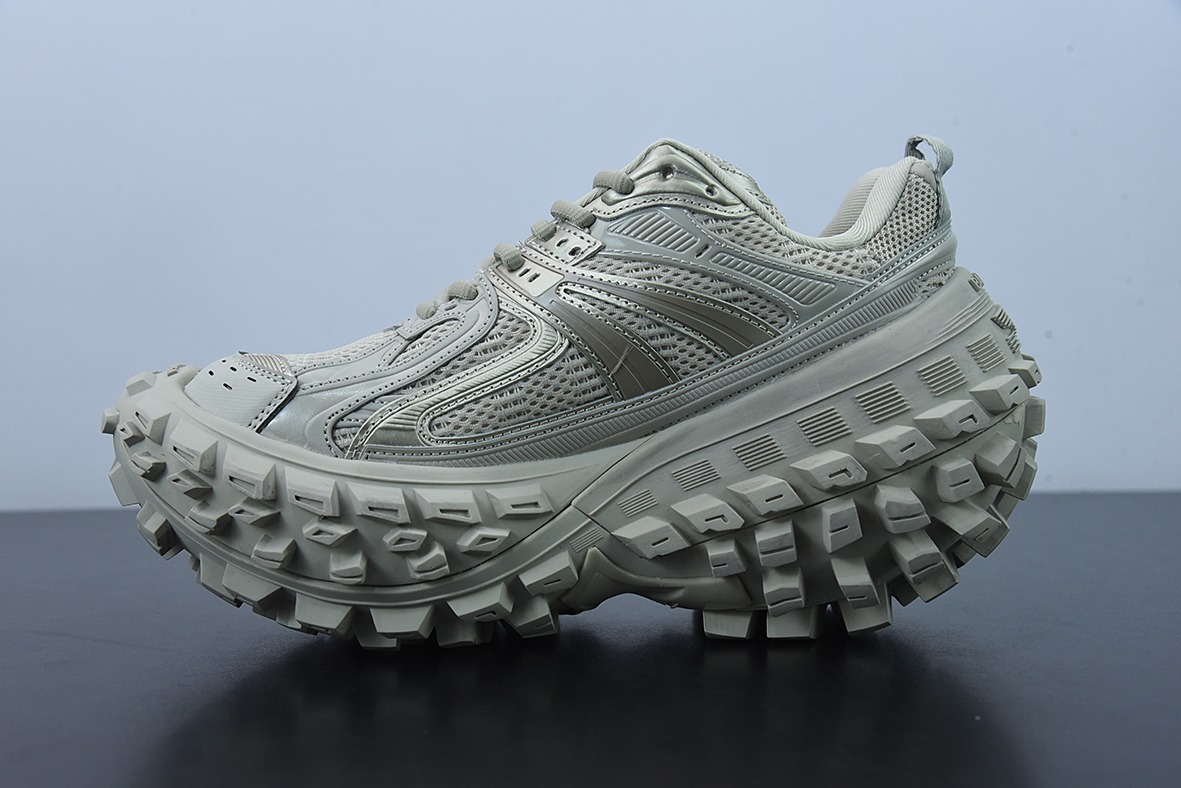 D03G7 巴黎世家/Balenciaga 巴黎世家运动鞋轮胎花纹鞋货号：685611W2RA69700