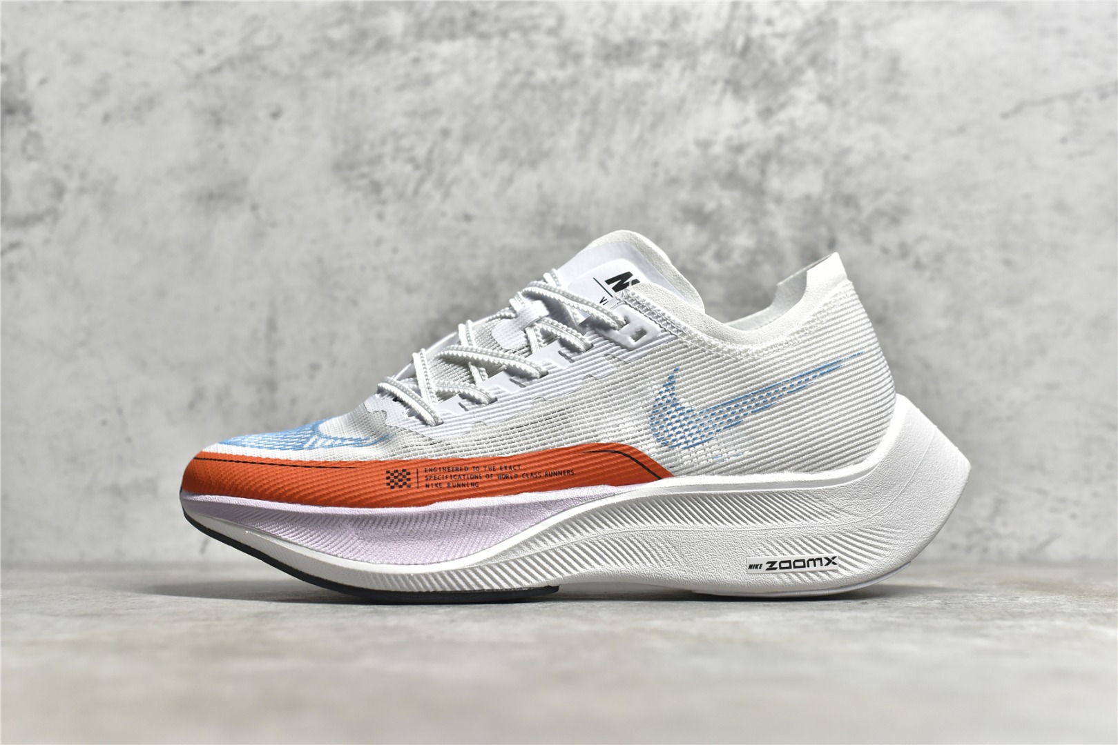 #公司级别 四代 NK ZoomX Vaporfly Next% 破2马拉松跑鞋 细节整体升级 这款next%和上一款4%的鞋最大区的别于在鞋面面料 鞋面使用了全新 Vaporweave 科技 这种类似蝉翼的材质相比 Flyknit 更加轻薄透气 非对称的鞋带系统和泡棉护垫的加入令舒适度更高 尺码：36 36.5 37.5 38 38.5 39 40 40.5 41 42 42.5 43 44 44.5 45-选品中心