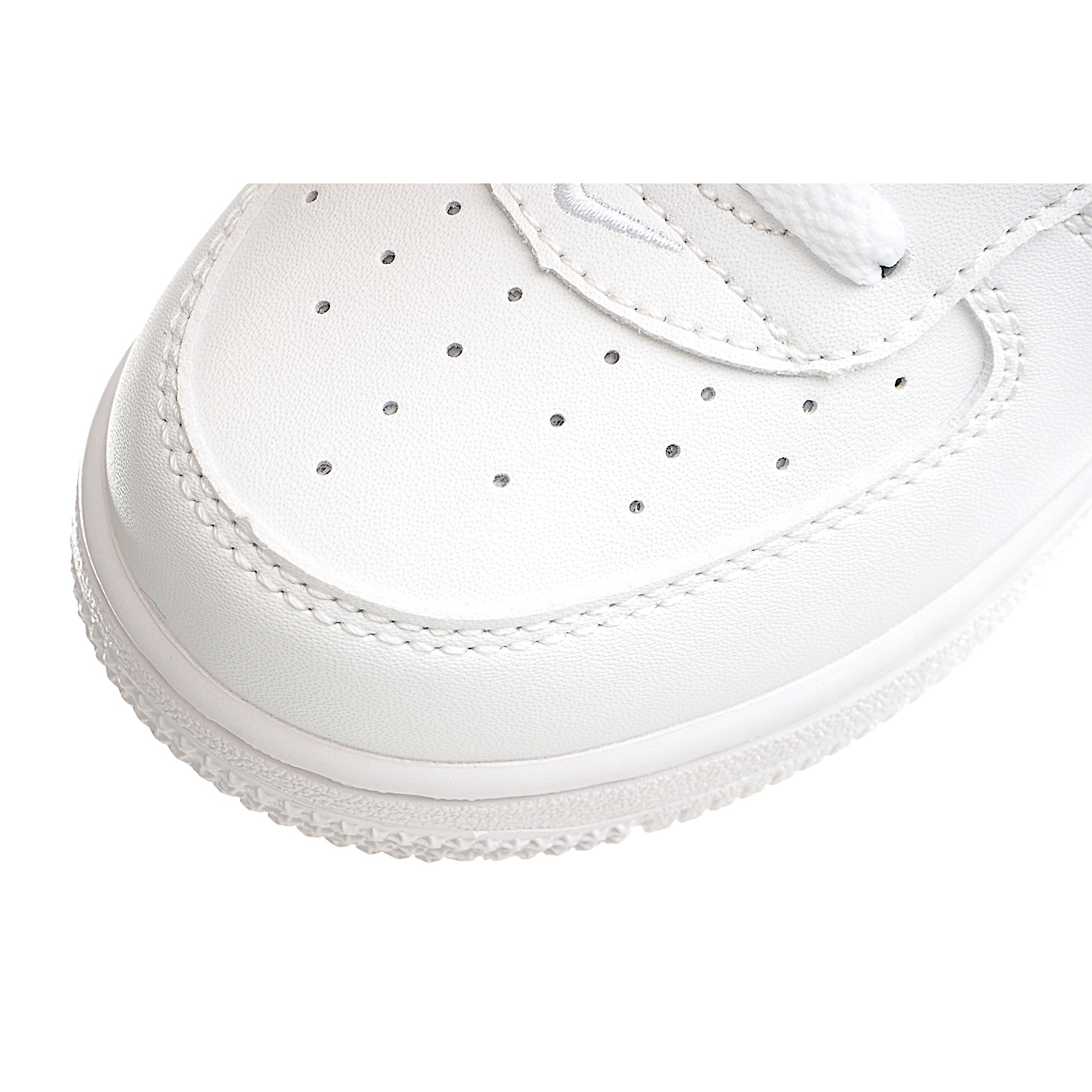 图片[7]-Nike Force 1 Low空军一号低帮儿童板鞋 Air Force 1于1982年推出，由Nike公 司的传奇设计师Bruce Kilgore设计，他摒弃了老旧的帆布鞋风格，突破性的使用内嵌式Air Sole气垫缓震系统，并将其与横跨复古与现代的外型结合，造就出风靡全球三十多年的Air Force 1,有了这个经典，您将获得耐用性，缓冲性和最佳的穿着舒适度。 货号：3117 尺码：22-37.5-选品中心