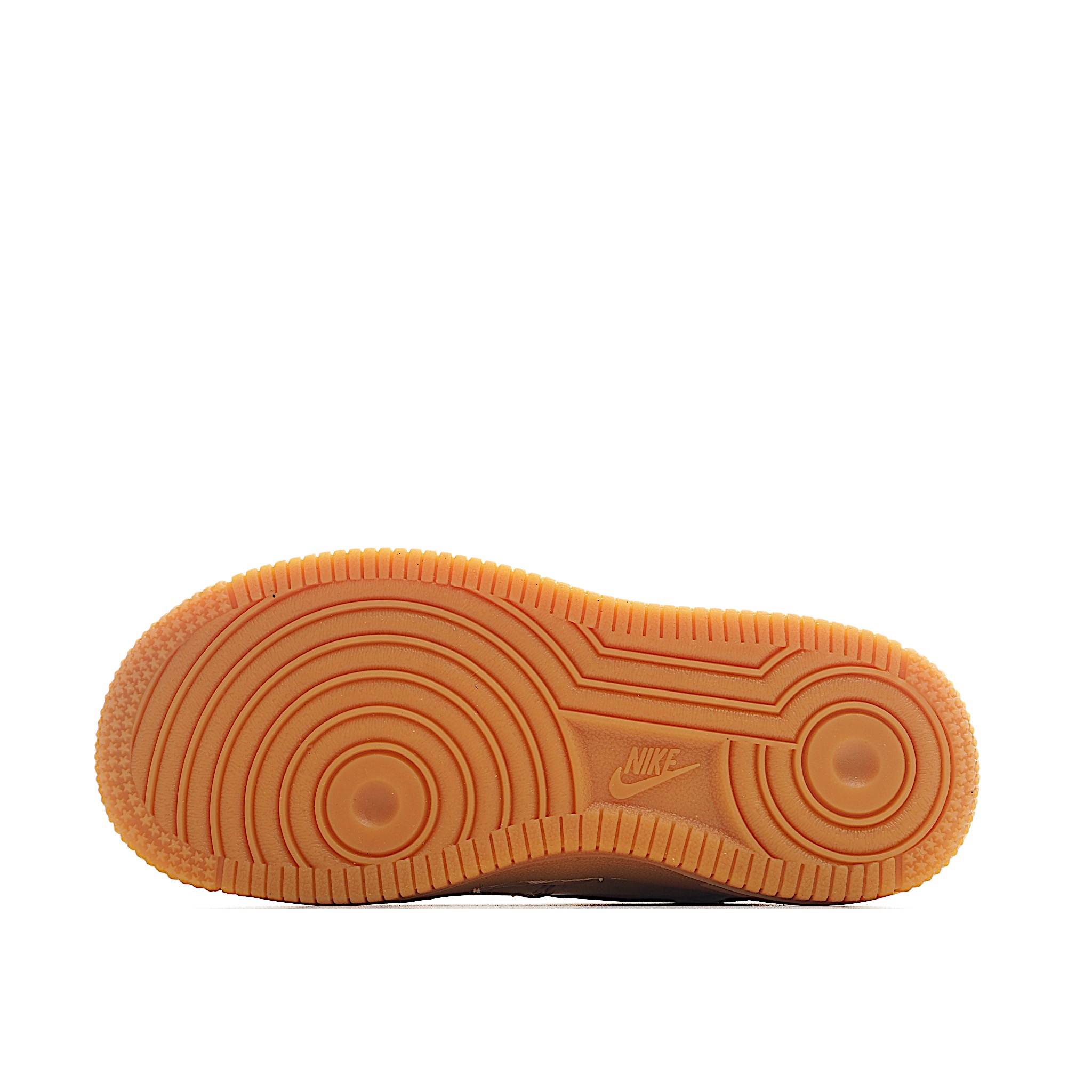 图片[6]-Nike Force 1 Low空军一号低帮儿童板鞋 Air Force 1于1982年推出，由Nike公 司的传奇设计师Bruce Kilgore设计，他摒弃了老旧的帆布鞋风格，突破性的使用内嵌式Air Sole气垫缓震系统，并将其与横跨复古与现代的外型结合，造就出风靡全球三十多年的Air Force 1,有了这个经典，您将获得耐用性，缓冲性和最佳的穿着舒适度。 货号：8200 尺码：22-37.5-选品中心