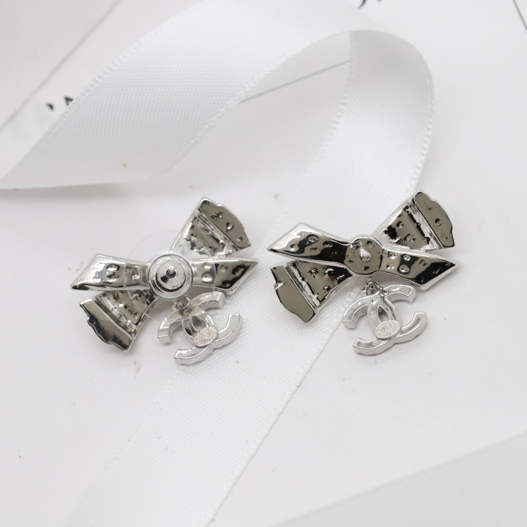 Chanel - Necklace