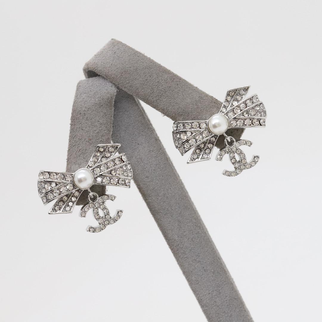 Chanel - Necklace