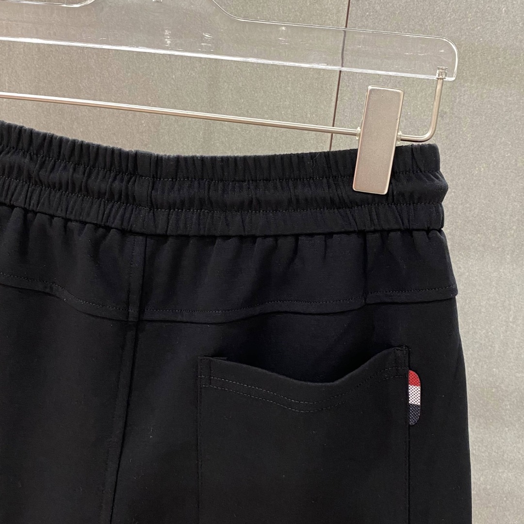渠道精品,2022春夏Mon*ler 休闲运动短裤