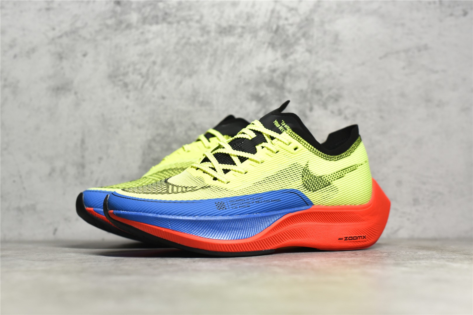 图片[2]-#公司级别 四代 NK ZoomX Vaporfly Next% 破2马拉松跑鞋 细节整体升级 这款next%和上一款4%的鞋最大区的别于在鞋面面料 鞋面使用了全新 Vaporweave 科技 这种类似蝉翼的材质相比 Flyknit 更加轻薄透气 非对称的鞋带系统和泡棉护垫的加入令舒适度更高 尺码：36 36.5 37.5 38 38.5 39 40 40.5 41 42 42.5 43 44 44.5 45-选品中心