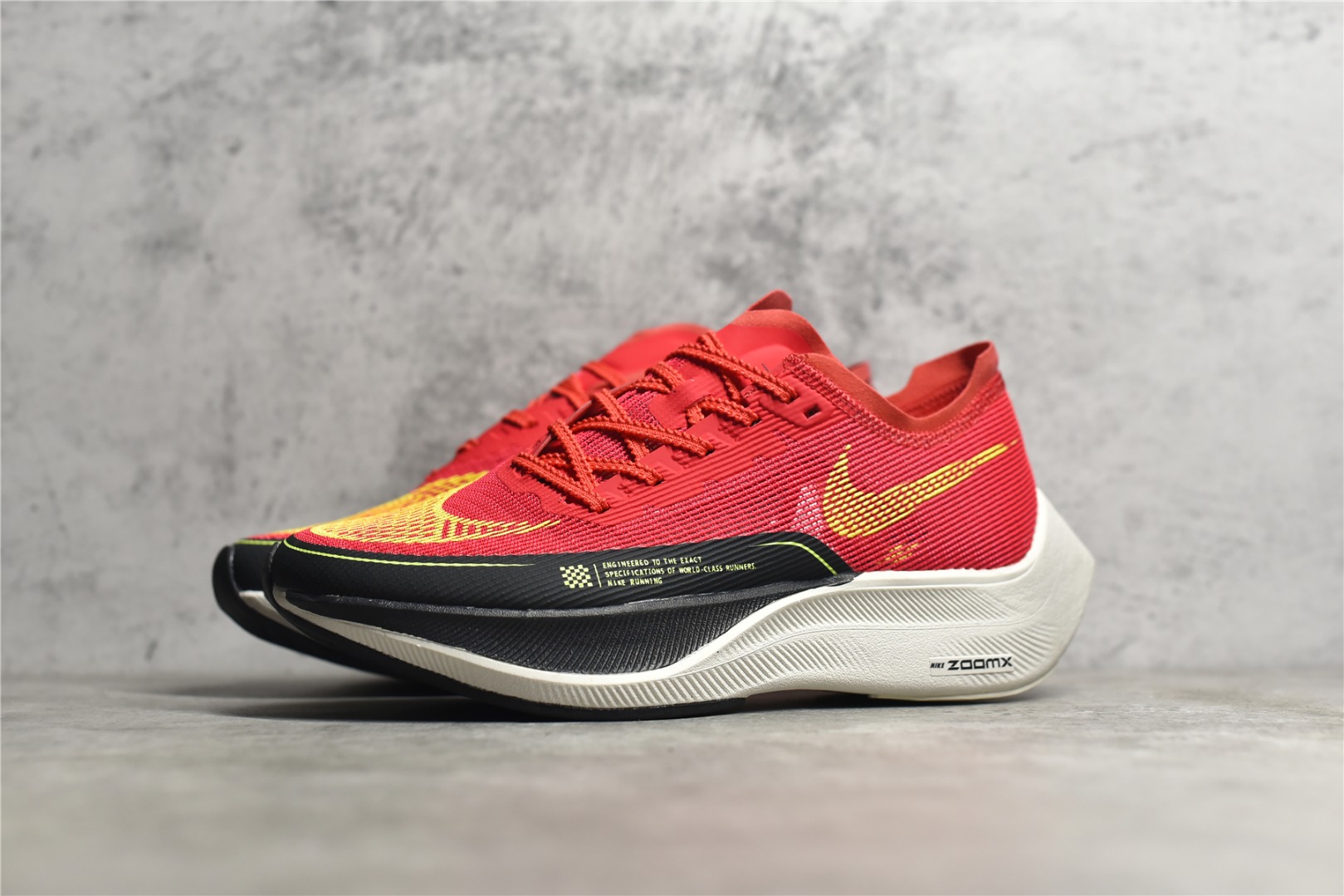图片[2]-#公司级别 四代 NK ZoomX Vaporfly Next% 破2马拉松跑鞋 细节整体升级 这款next%和上一款4%的鞋最大区的别于在鞋面面料 鞋面使用了全新 Vaporweave 科技 这种类似蝉翼的材质相比 Flyknit 更加轻薄透气 非对称的鞋带系统和泡棉护垫的加入令舒适度更高 尺码：36 36.5 37.5 38 38.5 39 40 40.5 41 42 42.5 43 44 44.5 45-选品中心