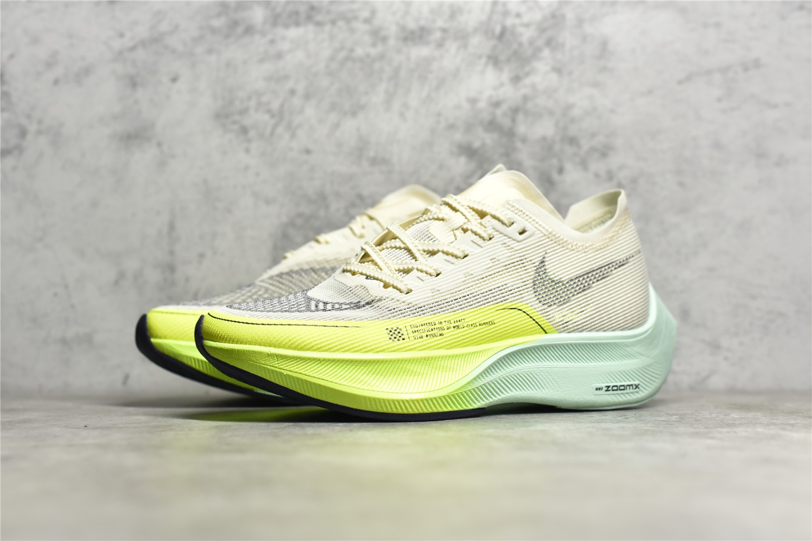 图片[2]-#公司级别 四代 NK ZoomX Vaporfly Next% 破2马拉松跑鞋 细节整体升级 这款next%和上一款4%的鞋最大区的别于在鞋面面料 鞋面使用了全新 Vaporweave 科技 这种类似蝉翼的材质相比 Flyknit 更加轻薄透气 非对称的鞋带系统和泡棉护垫的加入令舒适度更高 尺码：36 36.5 37.5 38 38.5 39 40 40.5 41 42 42.5 43 44 44.5 45-选品中心