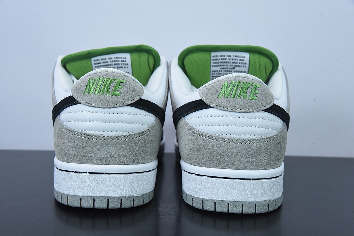 M00M5 纯原 NK SB Dunk Low "Chloroph yll" 灰白黑 叶绿素低帮休闲运动滑板板鞋 货号：BQ6817-011