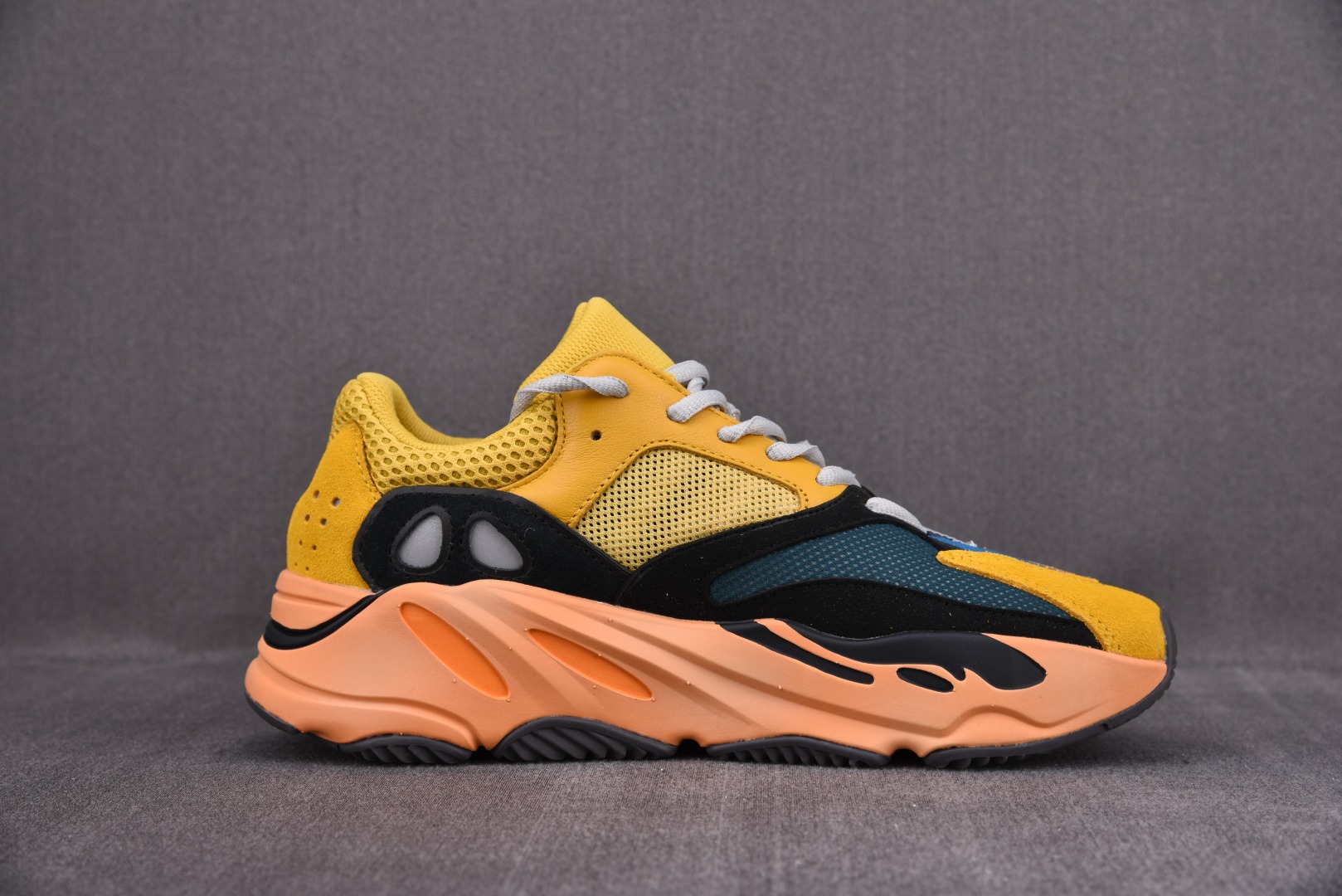 YEEZY700尺码36-48总裁R