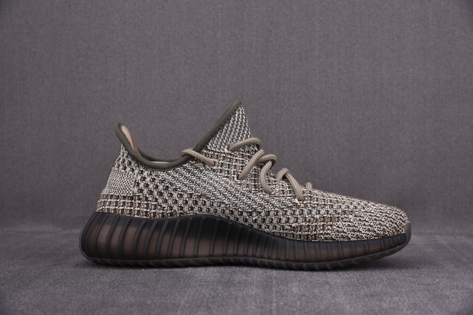 YEEZY350火山灰尺码36-48