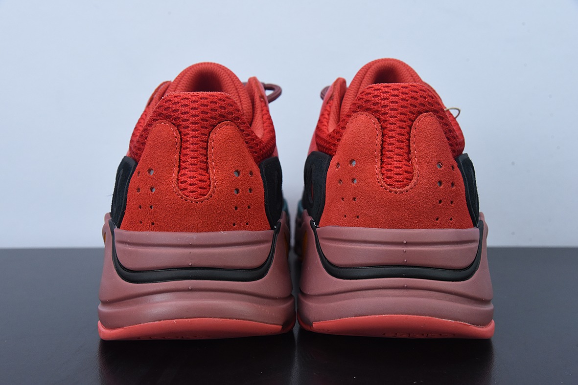 O08O5纯原版本 Adidas originals Yeezy Boost 700 V2 “Hi—Res Red”暗红 低帮减震老爹鞋 男女同款