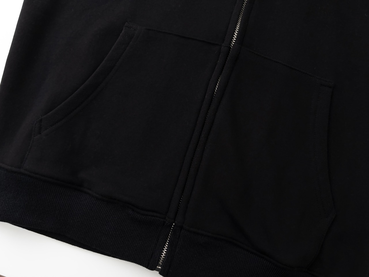 “BJK 🔥🔥BBRFw Jigsaw Hoodie: 100% Cotton, Symmetrical Design, Cosmopolitan Comfort” - 图片 8