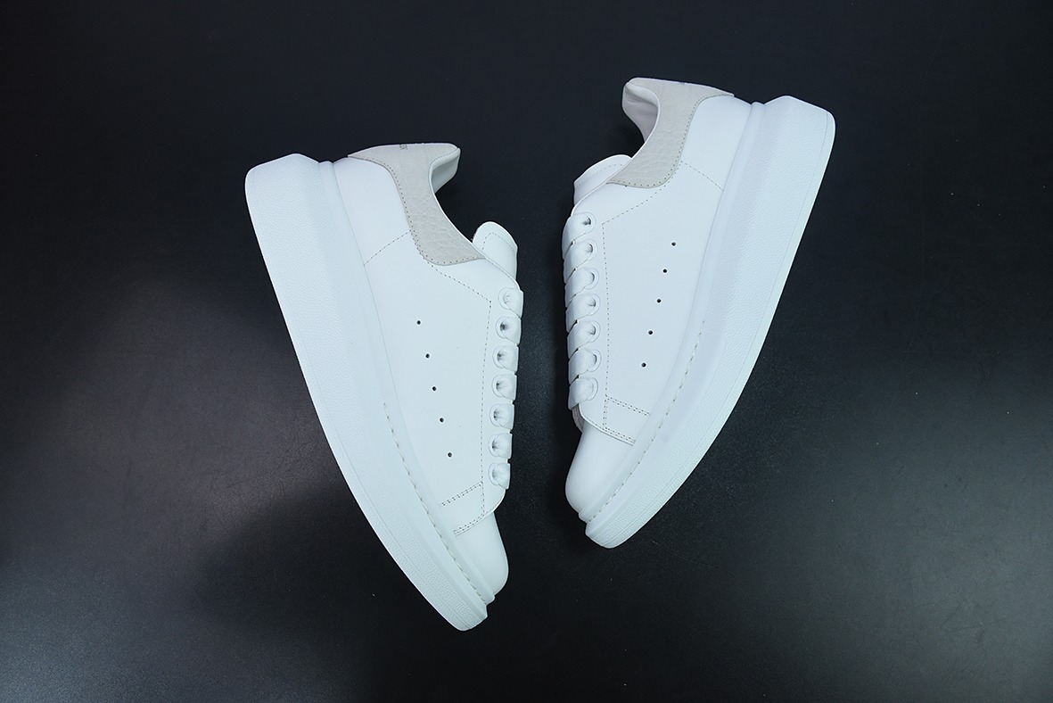 Alexander McQueen/亚历山大麦昆 松糕鞋厚底增高小白鞋D05G6