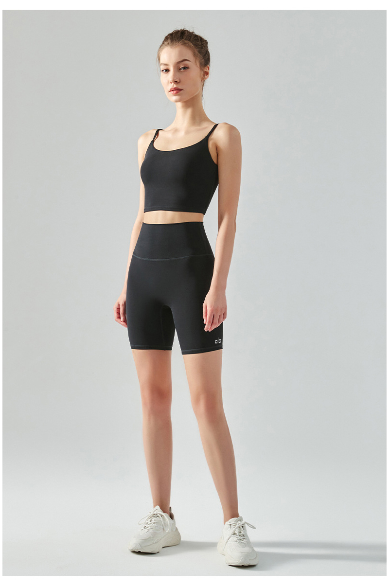 Alo shorts training light yellow yoga