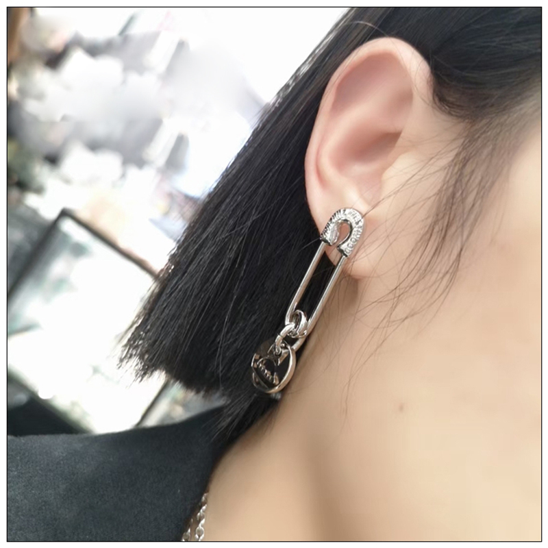 Vivienne Westwood 西太后线割圆牌-别针耳环银色
