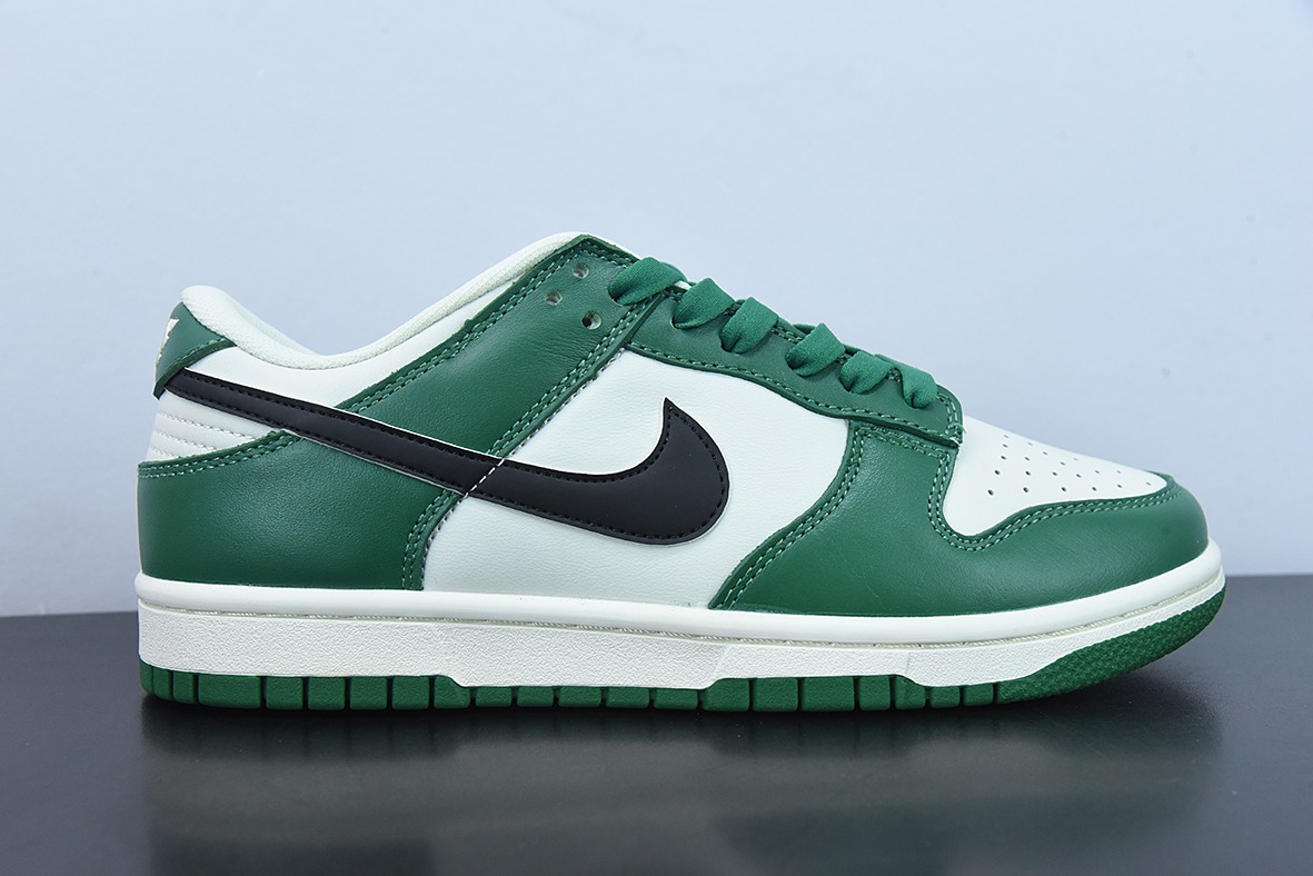 H03N4 Nike SB Dunk Low 黑钩 绿白低帮运动跑鞋货号：DR9654-100