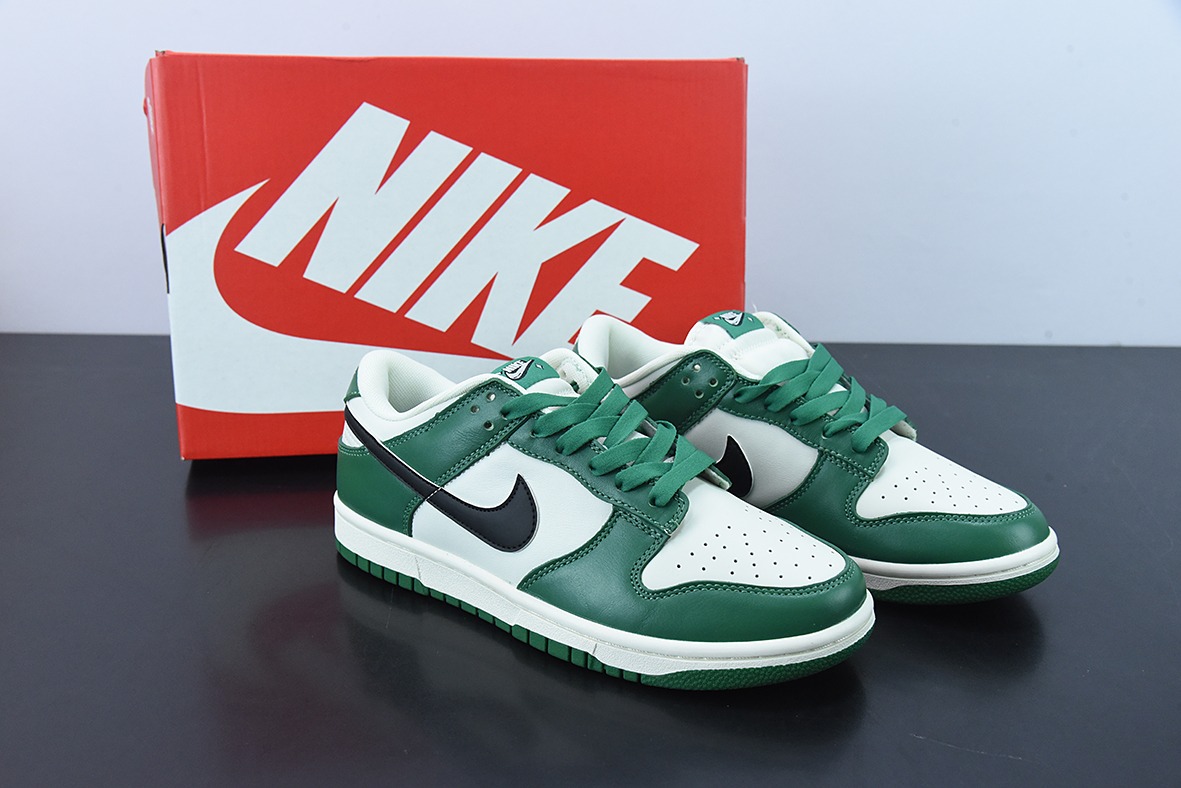 H03N4 Nike SB Dunk Low 黑钩 绿白低帮运动跑鞋货号：DR9654-100