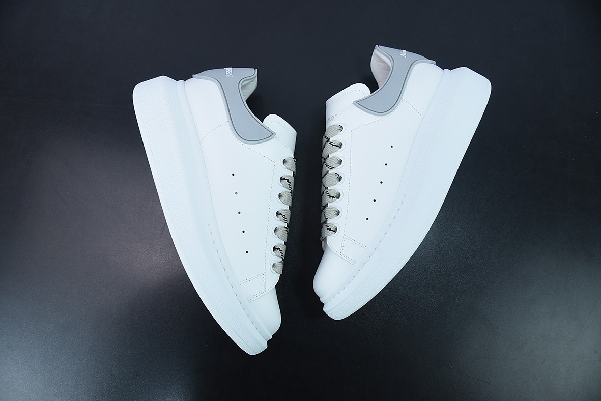 Alexander McQueen/亚历山大麦昆 松糕鞋厚底增高小白鞋D05G6